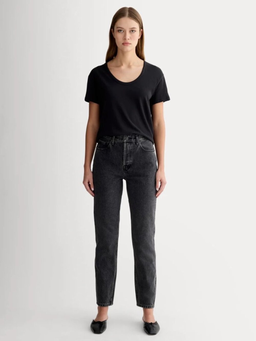Everlane 90’s Cheeky Jean in Washed Black - Size 23 Ankle - Like New